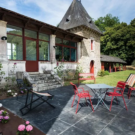 Chateau De Coislin Villa